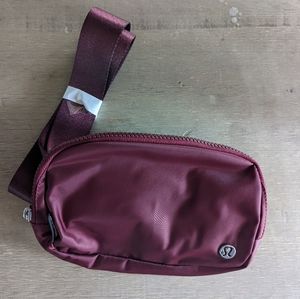 NEW Lululemon Everywhere Belt Bag - Red Merlot NWT